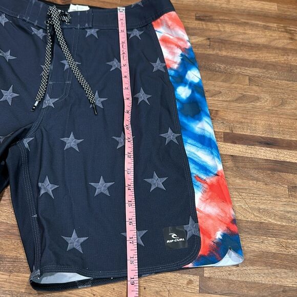 Mirage Star and Tye Dye 4 Way Stretch Boardshort Size 31 never worn - Picture 5 of 11